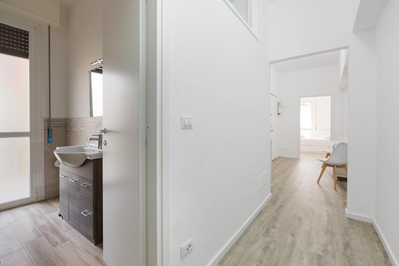 Cagnola Cozy Apartament With Balcony Milano Dış mekan fotoğraf